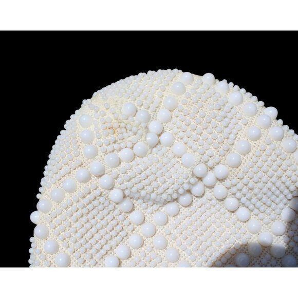 Vintage White Beaded Purse With Handle & Gold Clasp - Picture 4 of 11